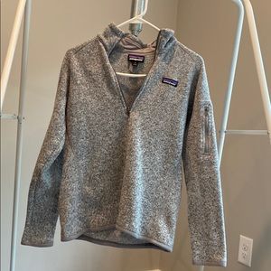 Patagonia grey quarter zip, size small